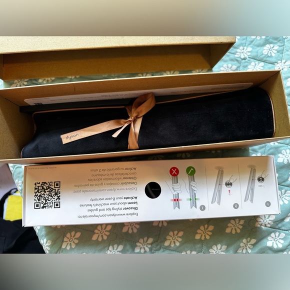 Dyson corrale copper hair style straightener. Brand new. - Picture 8 of 13